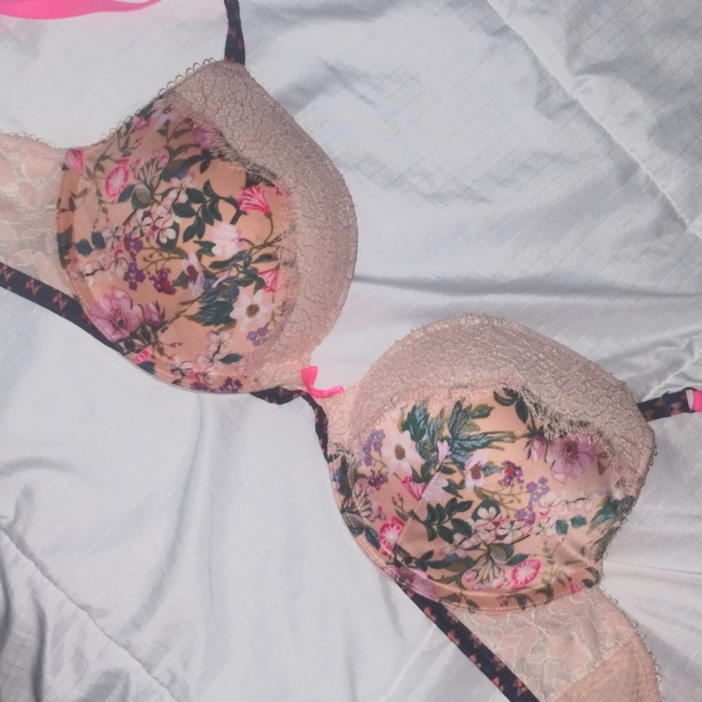 Victoria secret bra dream angels
